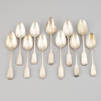 Dessertskedar, 6+5 st, snarlika, silver, England, 1800-tal, bl.a John, Henry & Charles Lias, London, 1825.