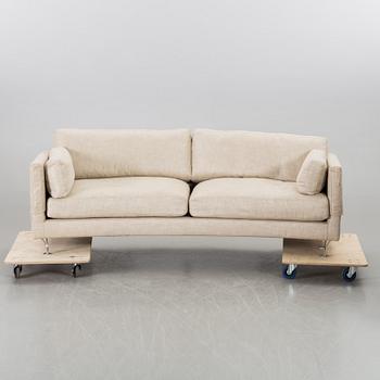 ARNE NORELL, soffa "Deep" design Marie Norell-Möller och Thomas Möller 2011.