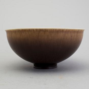 BERNDT FRIBERG, a stoneware bowl, Gustavsber studio 1956.