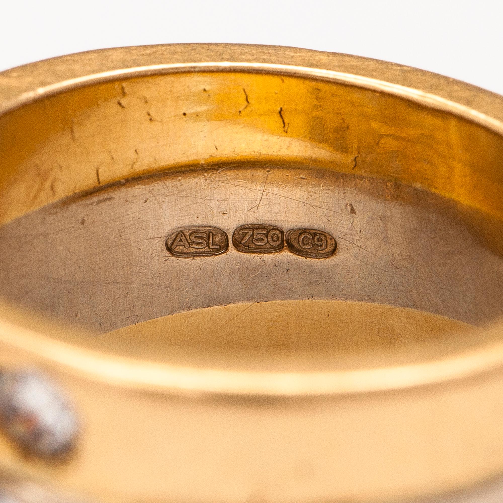 SORMUS, 18K kultaa, briljantti- ja princesshiotut timantit n. 1.67 ct yht. Tmi Kultajussi, Helsinki 2004.