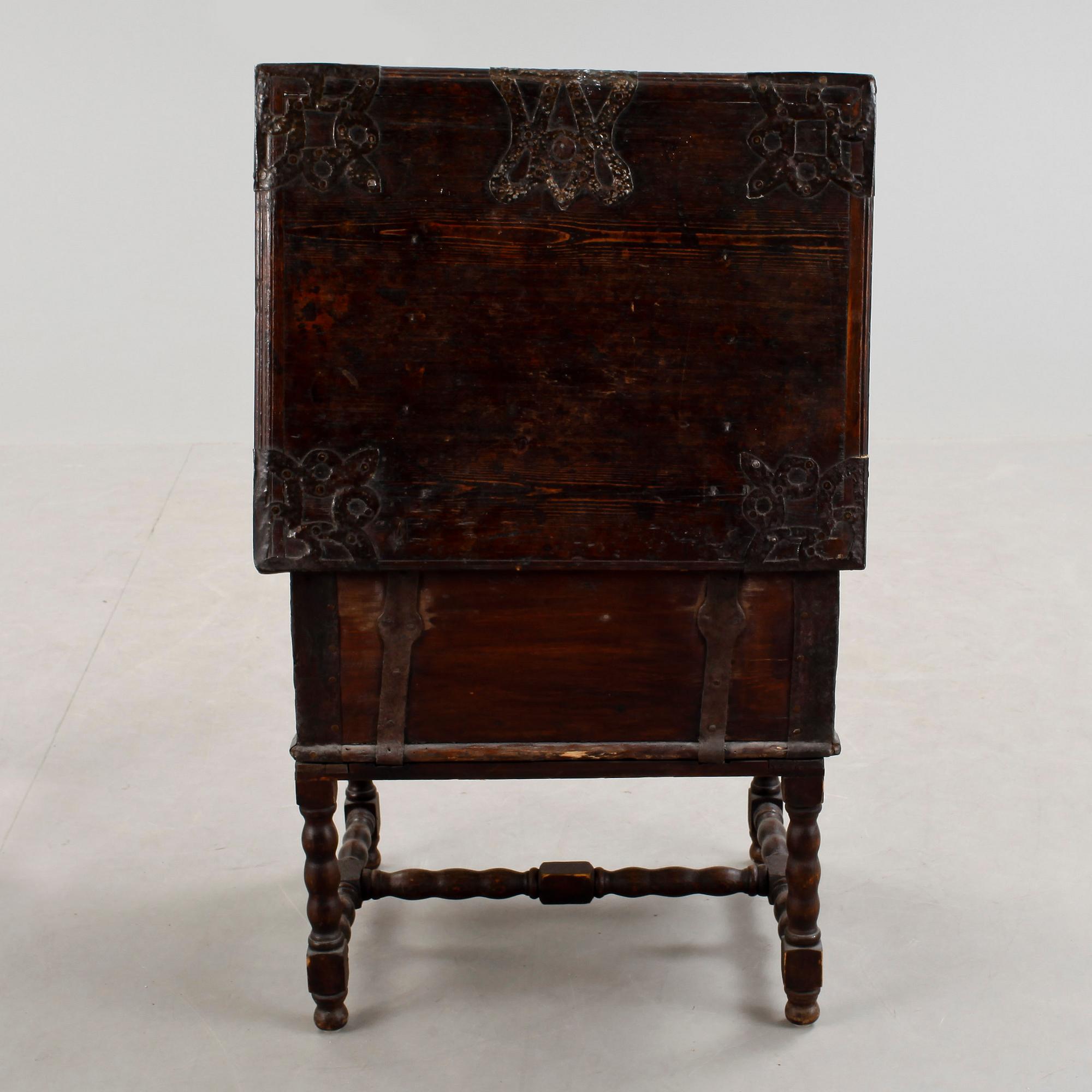 BESTICKSERVIS, silver, 67 delar, ”Greque”, Lars Larson & Co, Göteborg, bland annat 1867. Total vikt ca 4710g.