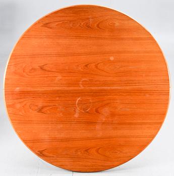 BORD MED STOLAR, 1+8. Troeds design Nils Jonsson för "Bra bohag" 1960-tal.