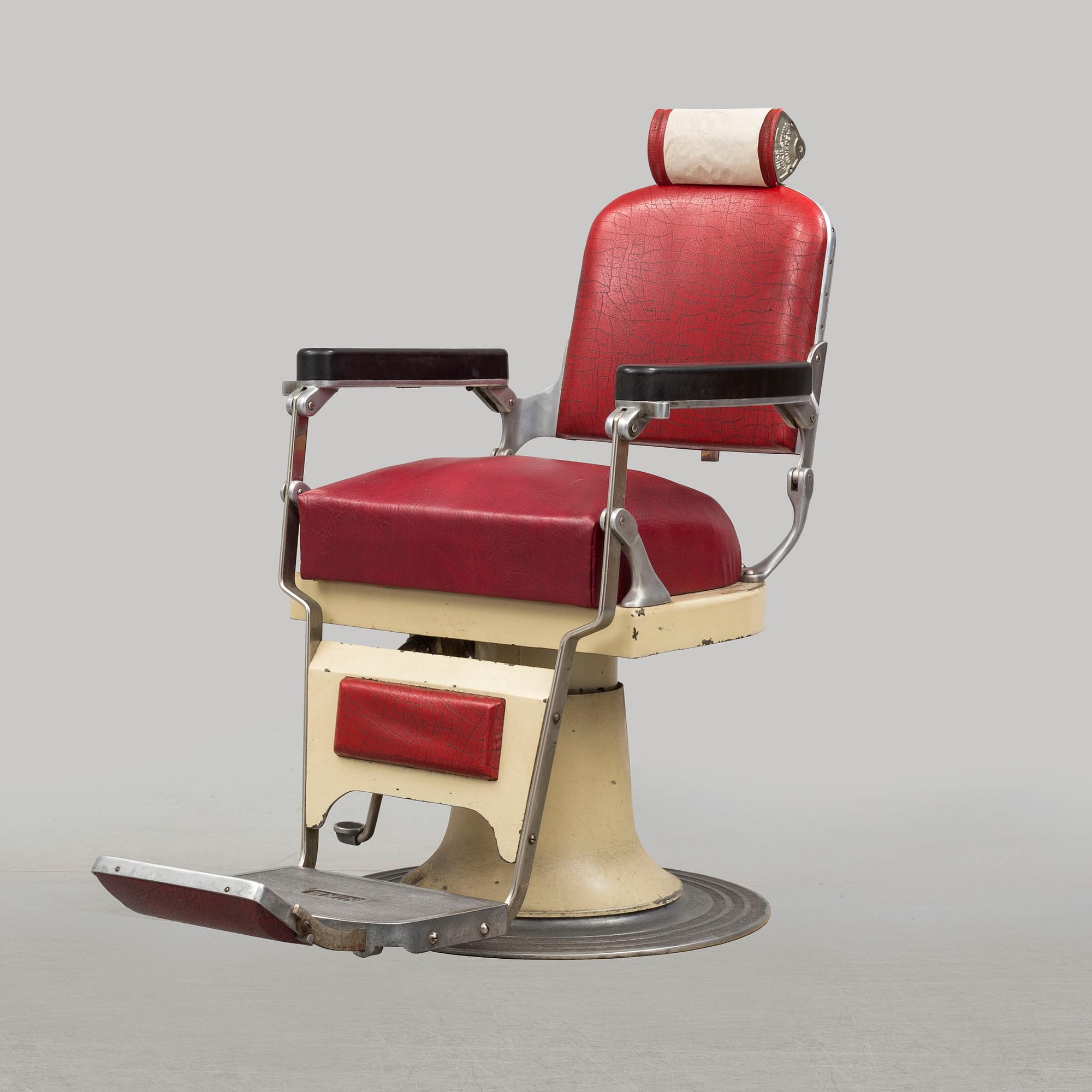 A barber chair by Nike, Eskilstuna.