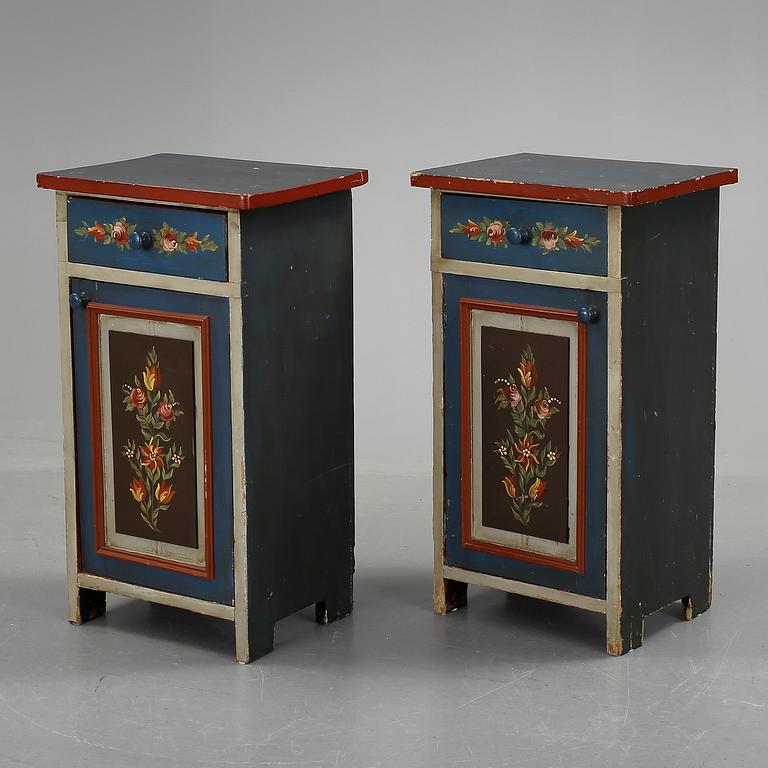 SÄNGBORD, ett par. 1900-talets första hälft.