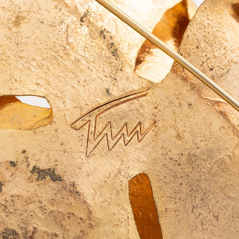 Tapio Wirkkala, brooch, gilded metal, Finland, signed TW.