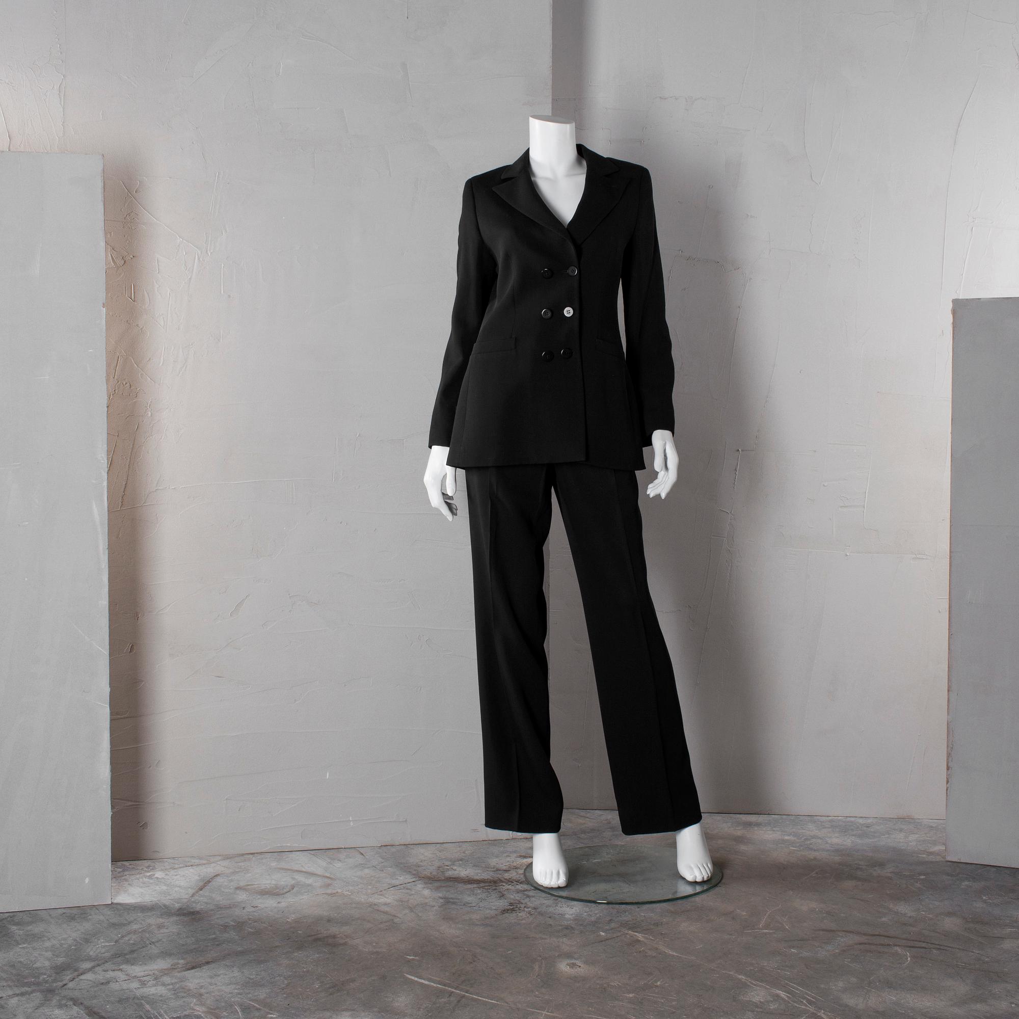 DRÄKT, Giorgio Armani, italiensk storlek 44.