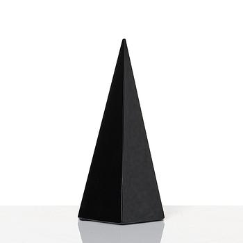 LAST, (Åsa Jungnelius, Gustaf Nordenskiöld och Fredrik Paulsen), an installation comprising five studio works /objects, Sweden 2014.