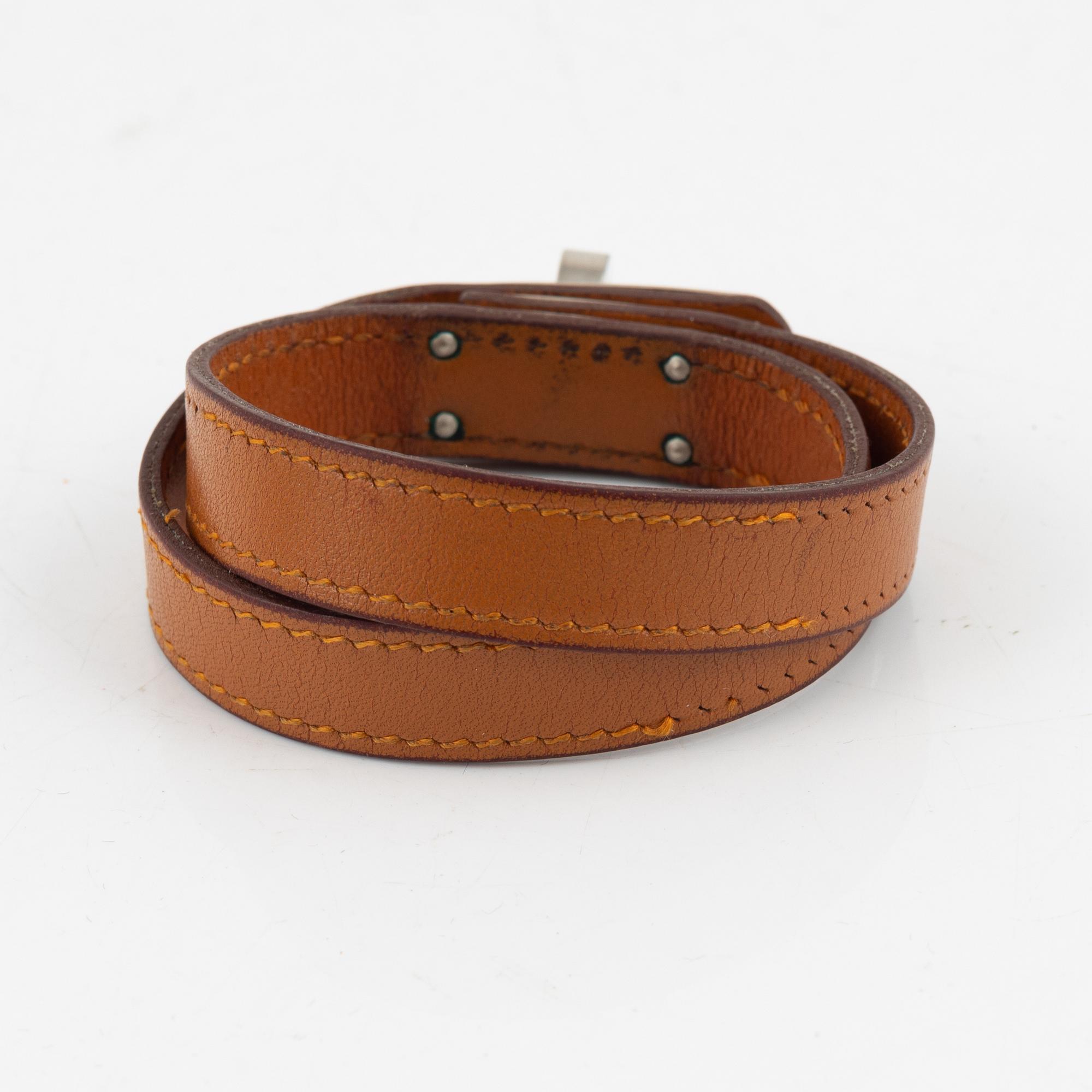 Hermès, a 'Double tour' bracelet, size S.