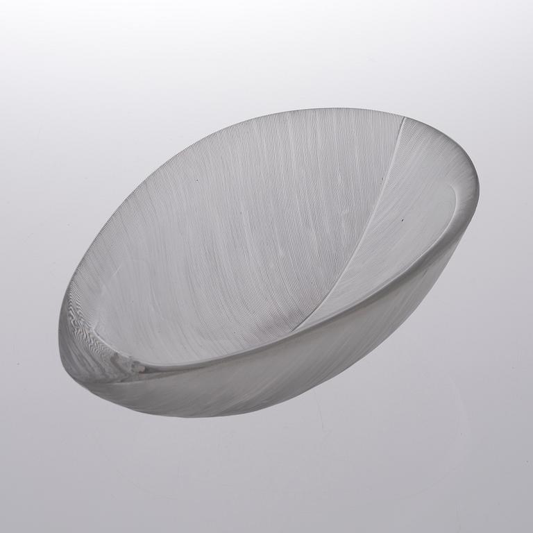 A BOWL. Modell 3372. Signed Tapio Wirkkala, Iittala. Around 1960.