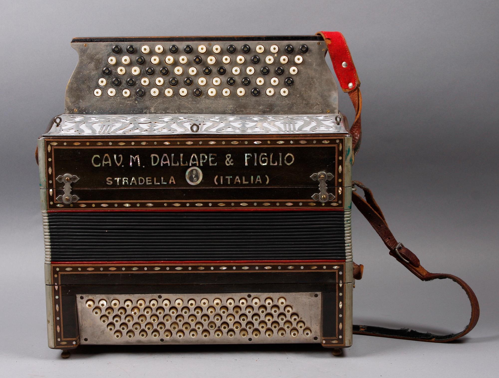 DRAGSPEL, Dallape&Figlio, Italien. 1900-talets första hälft.