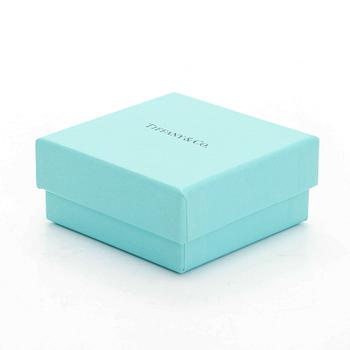 Tiffany & Co, a platinum 'Etoile' ring with brilliant-cut diamonds.