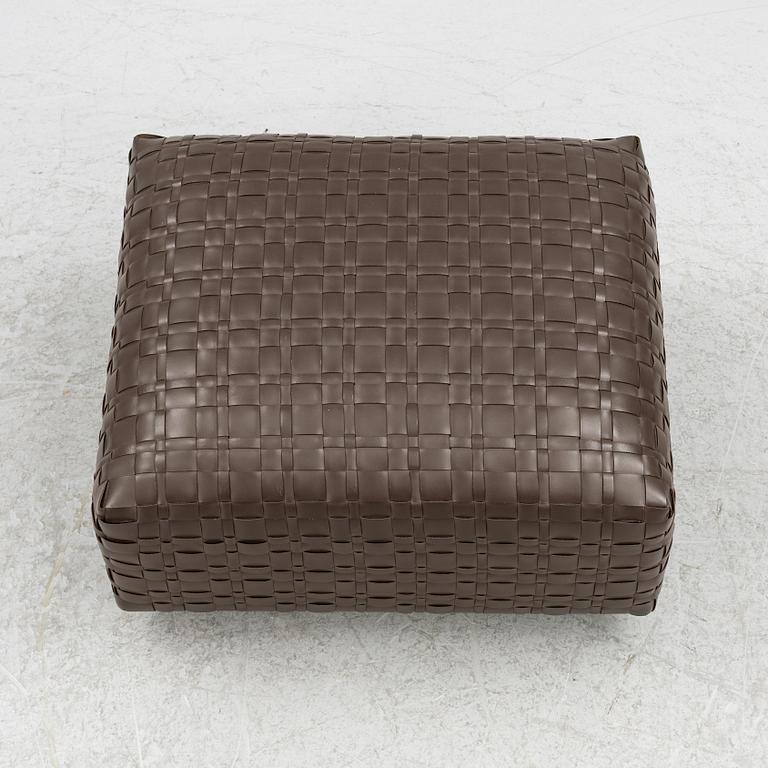 Centro Studi, a 'Bangkok Ottoman' Flexform, 21st century.