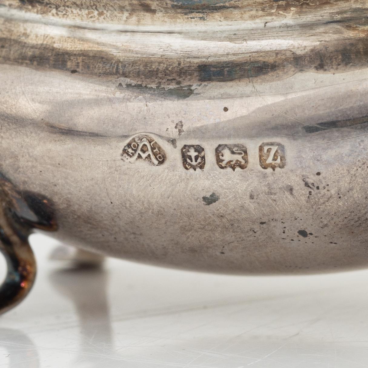 Adie Brothers Ltd, a silver cruet set in box, Birmingham 1924.