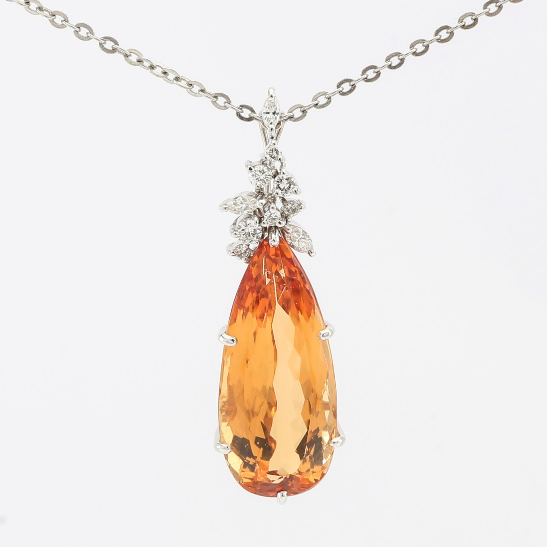 H. Stern, Halsband 18K vitguld med en droppslipad orange topas och diamanter.