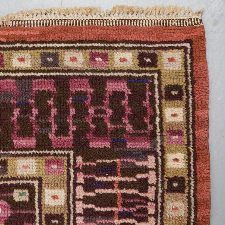 Märta Måås-Fjetterström, MATTO, "Svarta trädgårdsmattan", knotted pile, ca 384-385,5 x 289-303 cm, signed MMF.