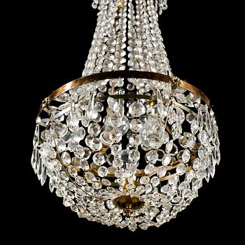 LJUSKRONA, gustaviansk stil, 1900-talets första hälft, höjd 84 cm.