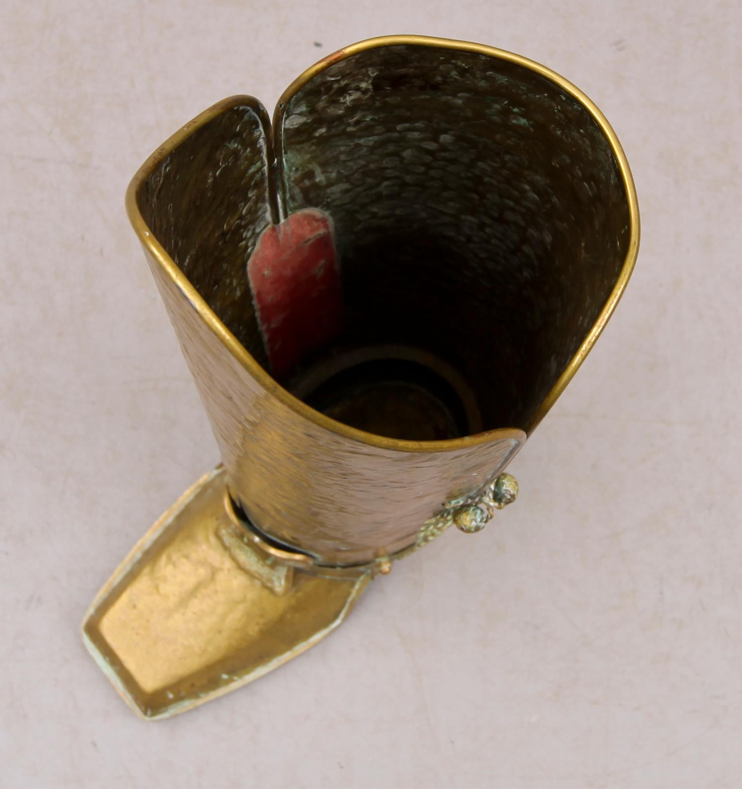 PARAPLYSTÄLL, mässing, omkring år 1900.