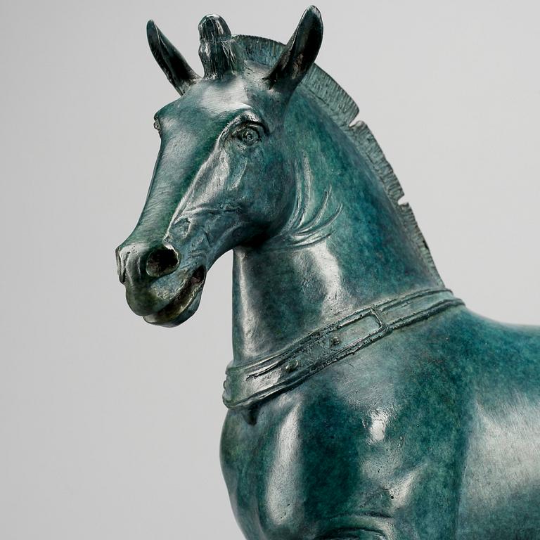 SKULPTUR, grönpatinerad brons, 1900-tal.