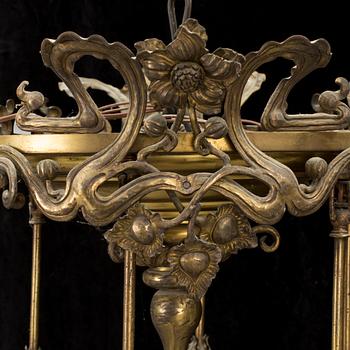 An early 20th century ceiling lamp.