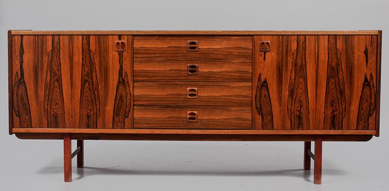 SIDEBOARD, 1900-talets tredje kvartal.