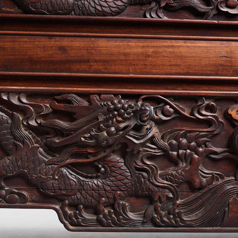 A large Imperial Hongmu compound cabinet, Qing dynasty, 19th century.