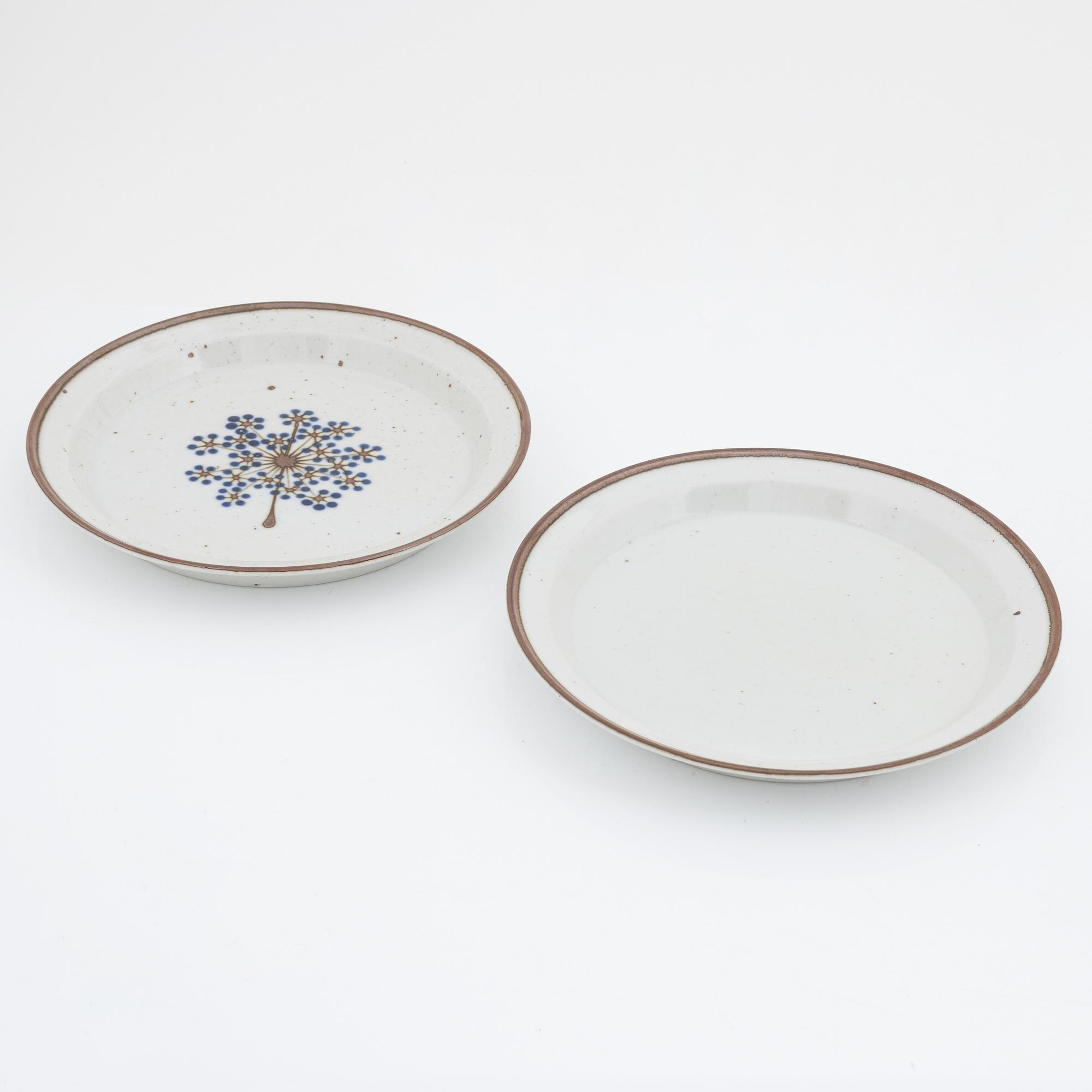 Niels Refsgaard, a stoneware coffee- and dinner service, 38 pieces, Dansk Design, Denmark.