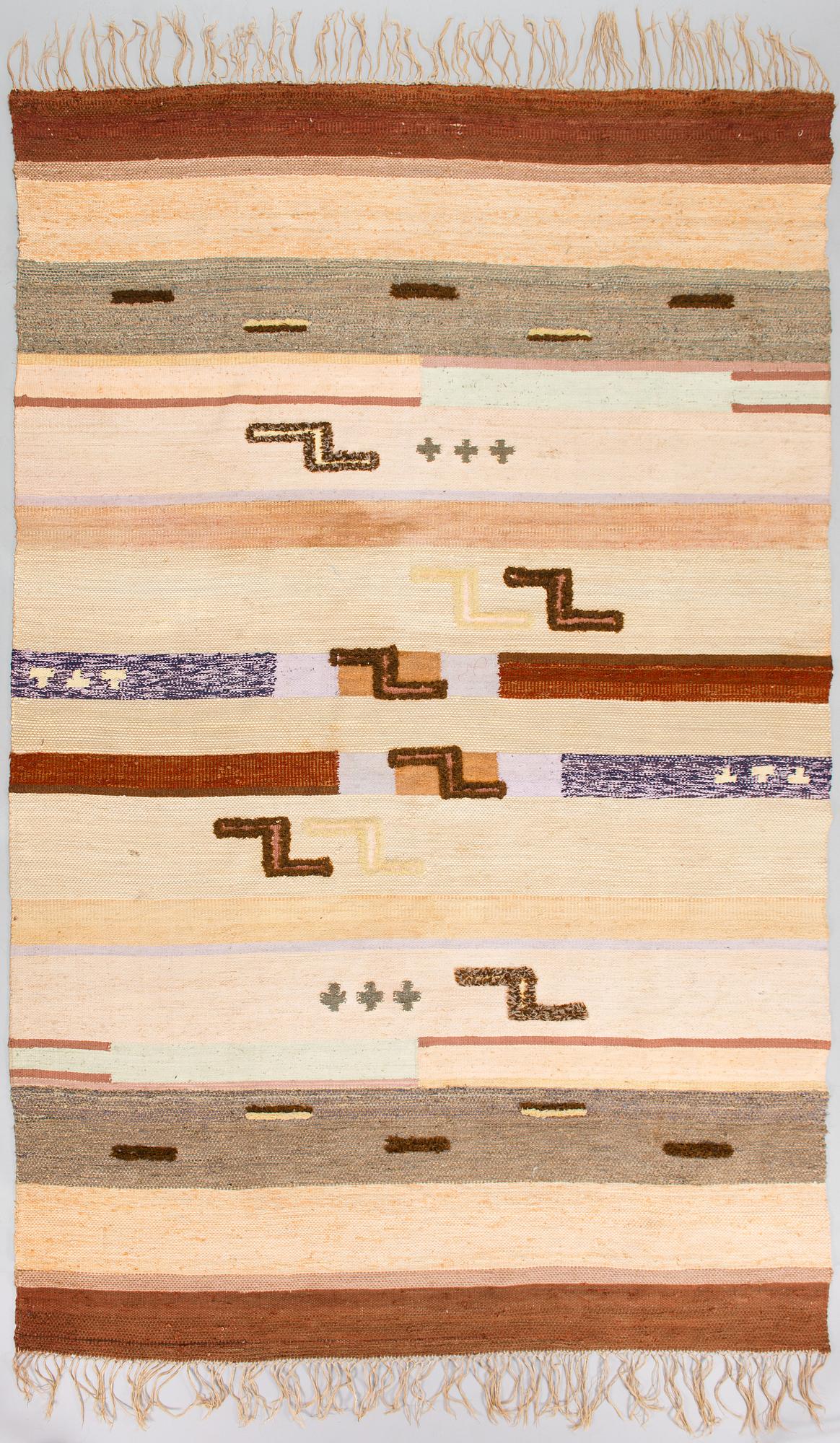 Elsa Kallio, matto, Kotilieden aitta, 1930-luku. Ca 330 x 205 cm.