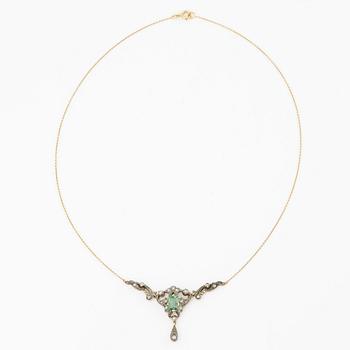 Necklace 18K gold and silver with a green stone and rose-cut diamonds.