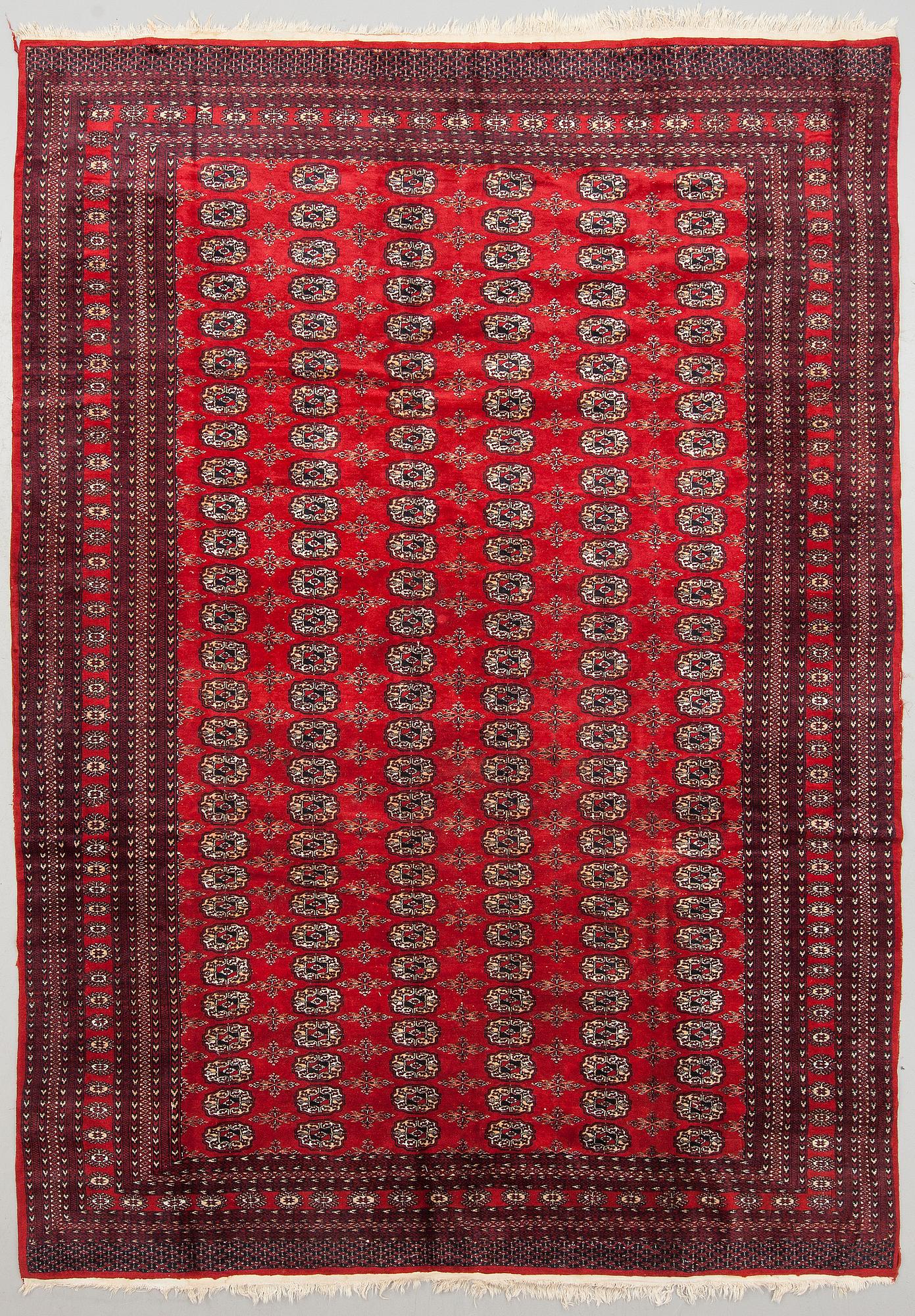 MATTA, old/semiantik, Bochara, part silk, ca 342 x 243 cm.