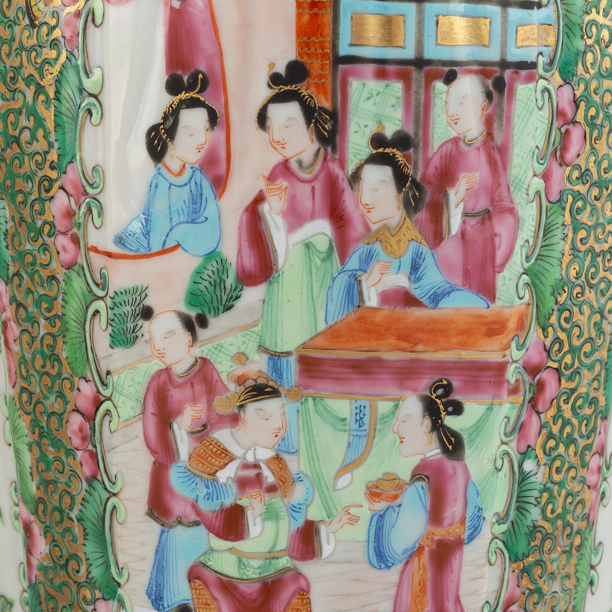 A pair of famille rose canton vases, Qing dynasty, late 19th century.