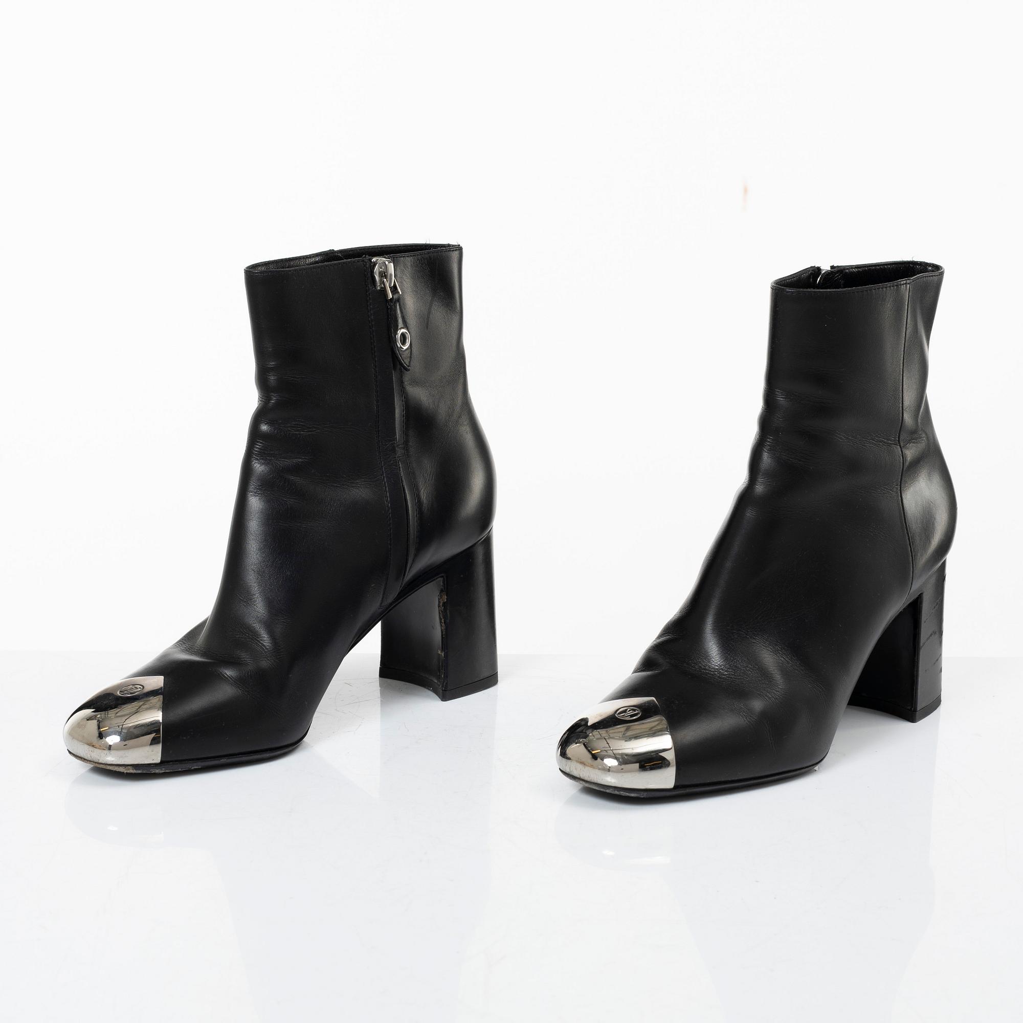 Louis Vuitton, stövletter, ett par, storlek 37.