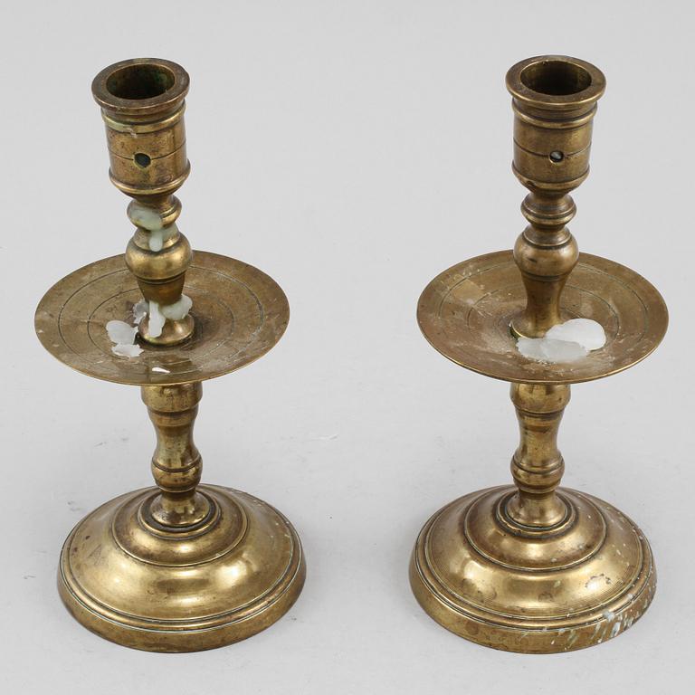 LJUSSTAKAR, ett par, barockstil, 1800-tal.