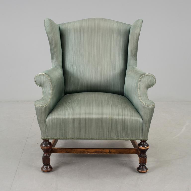 ÖRONLAPPSFÅTÖLJ, 1920/30-tal.