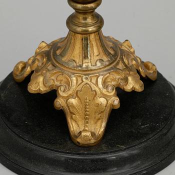 KANDELABRAR, ett par, nyrenässans, 1800-talets slut.