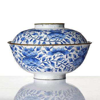 A 'floral' enamel och copper bowl with cover, Qing dynasty, 18th century.