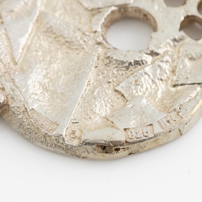 Lars Arby, två par manschettknappar och tre par örhängen, silver, Göteborg bla 1966 ocj 1976.