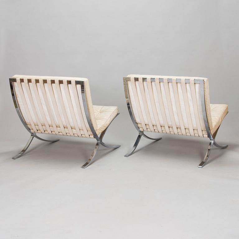 Ludwig Mies van der Rohe, a pair of 1965 'Barcelona' easy chairs for Knoll.