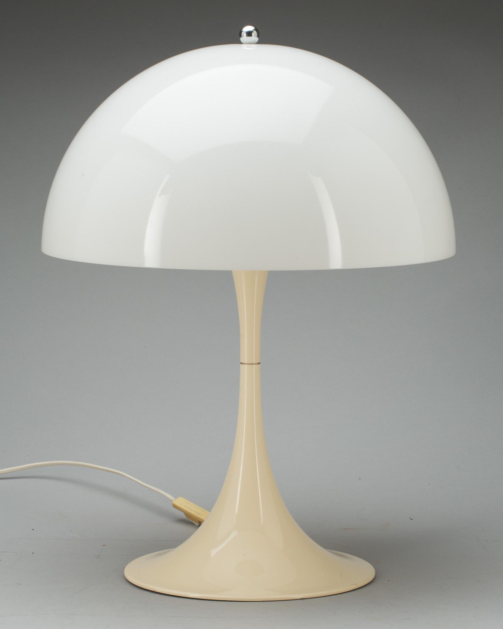 BORDSLAMPA, "Pantella", Verner Panton, Louis Poulsen.