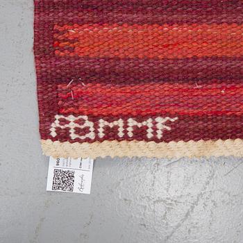 A CARPET, "Bärmatta, Docenten", flat weave, ca 210 x 91 cm, signed AB MMF BN.