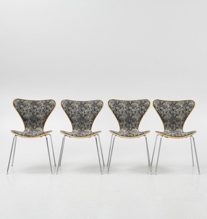 Arne Jacobsen, a set of four 'Series 7' chairs from Fritz Hansen, Denmark.
