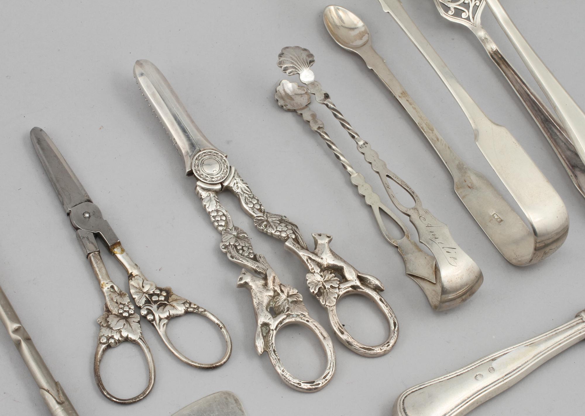 PARTI SILVER, 9 st, delvis låghaltigt, 1800/1900-tal, total vikt 450 gram.