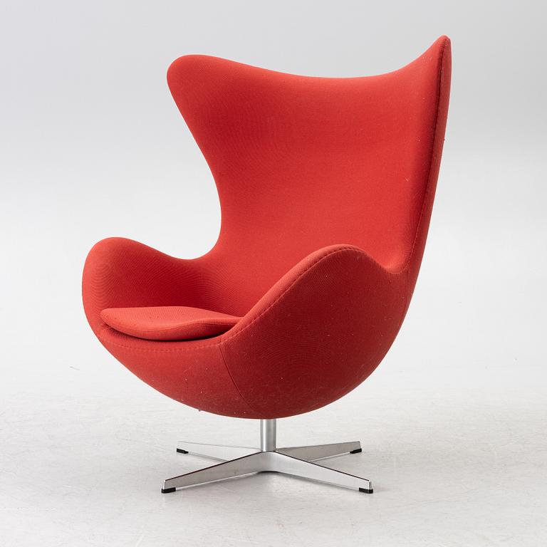 Arne Jacobsen, fåtölj "Ägget", Fritz Hansen, 2014.