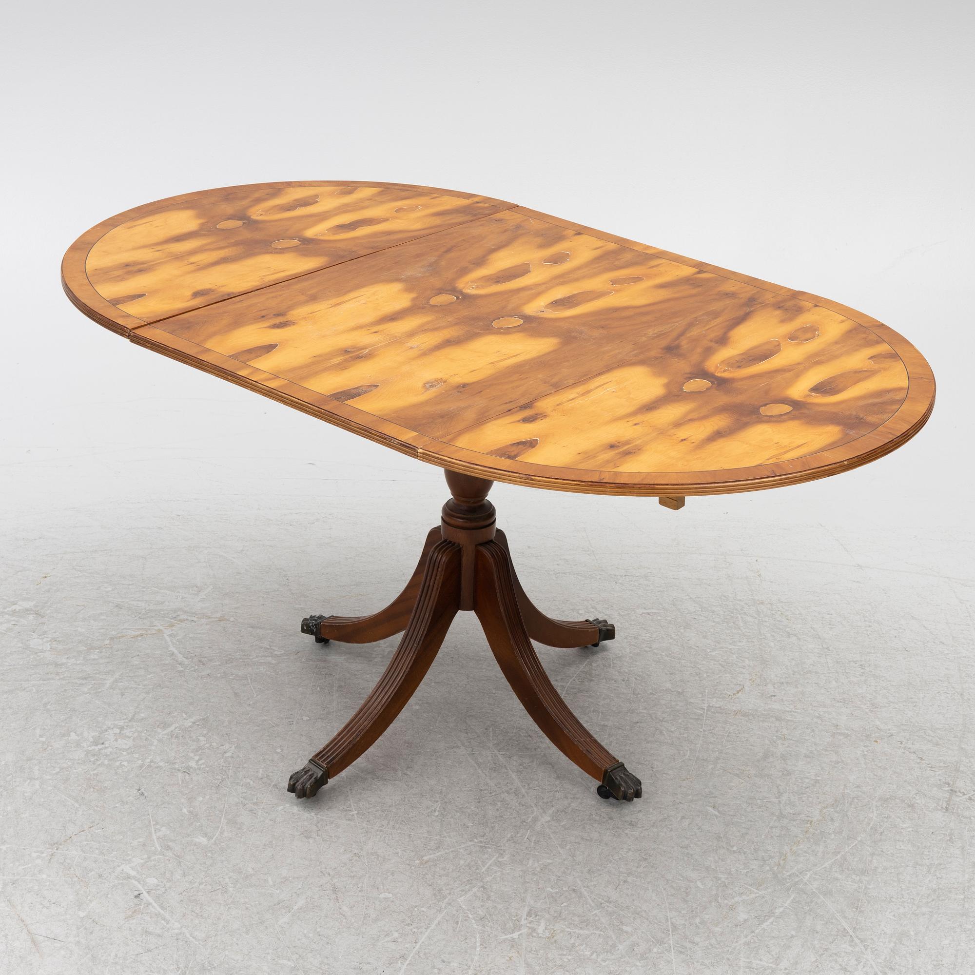 Klaffbord, Engelsk stil, 1900-talets första hälft.