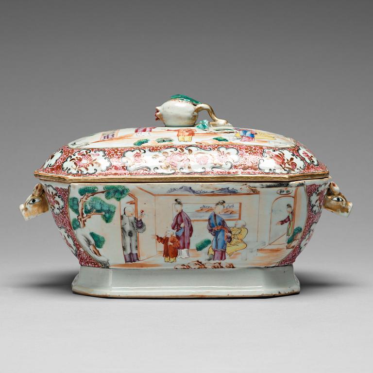 TERRIN med LOCK, kompaniporslin. Qingdynastin, Qianlong (1736-95).