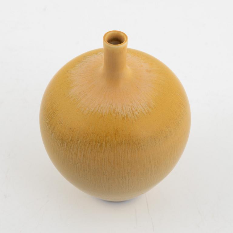 Berndt Friberg, a vase, Gustavsberg Studio, 1976.