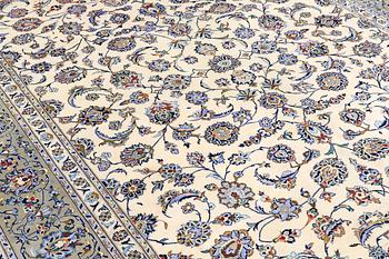A CARPET, Kashan, 383 x 274 cm.