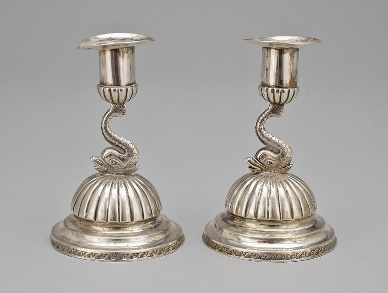 LJUSSTAKAR, ett par, silver, empire, troligen Johan Wahlström, Jönköping, 1831.