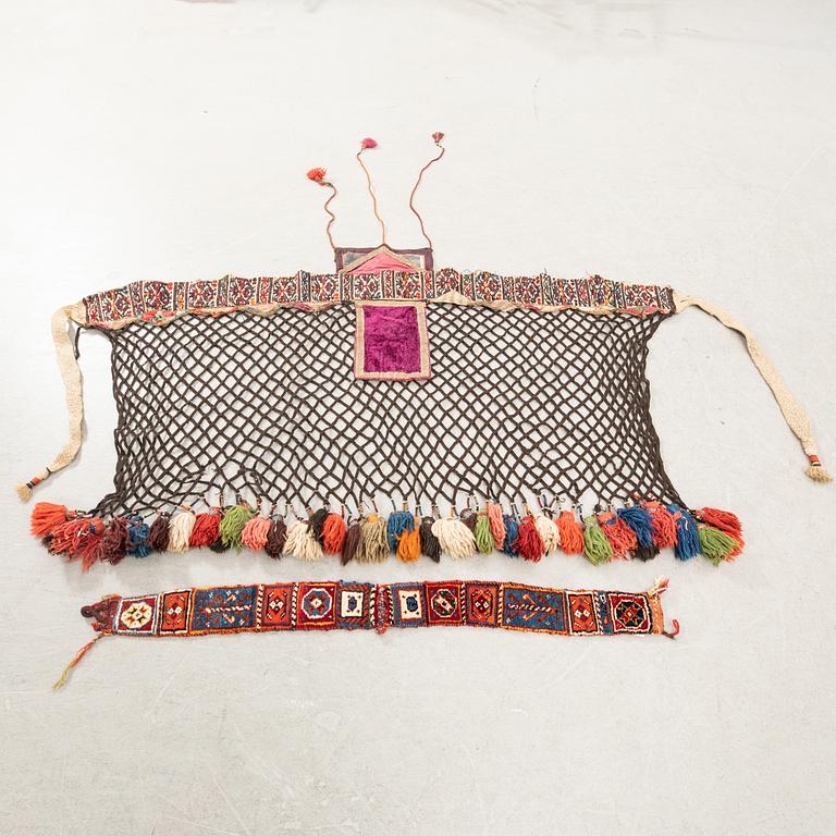 Hästtäcke/prydnad Kashgai semiantik ca 94x167 cm.