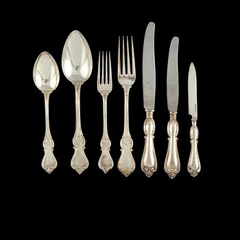 BESTICKSERVIS, 33 delar, silver, "Olga", C G Hallberg, nyrokoko, 1900-talets första hälft. Vikt ca 1850 g.