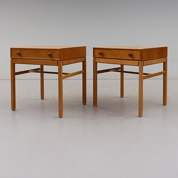 SÄNGBORD, 1 par, "Casino", Sven Engström och Gunnar Myrstrand för Tingströms, 1900-talets andra hälft.